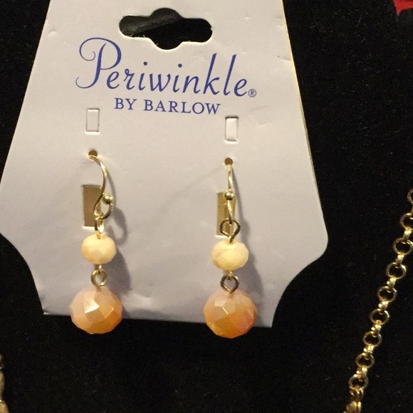 Goldtone Beaded Necklace, with Matching Earrings - Picture 3 of 3